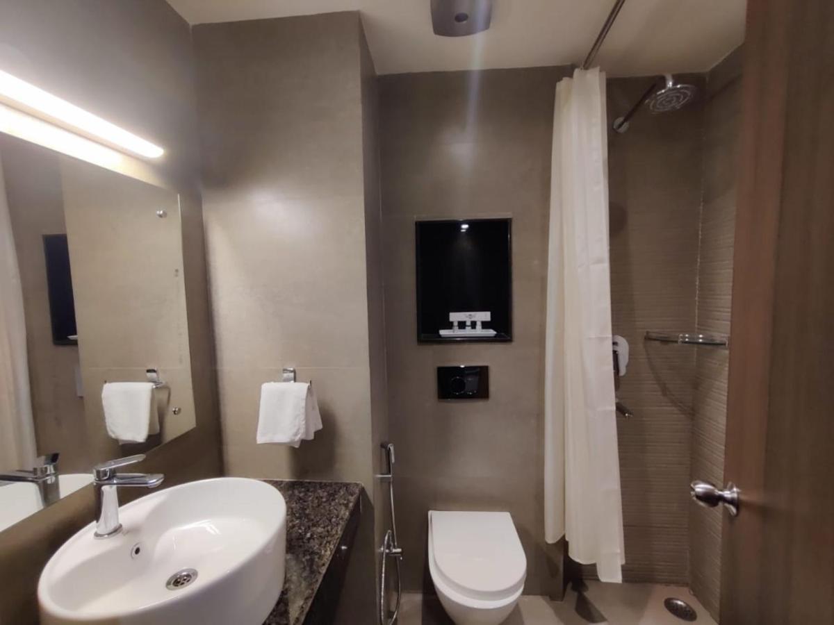 Hotel D Silverleaf 러크나우 외부 사진