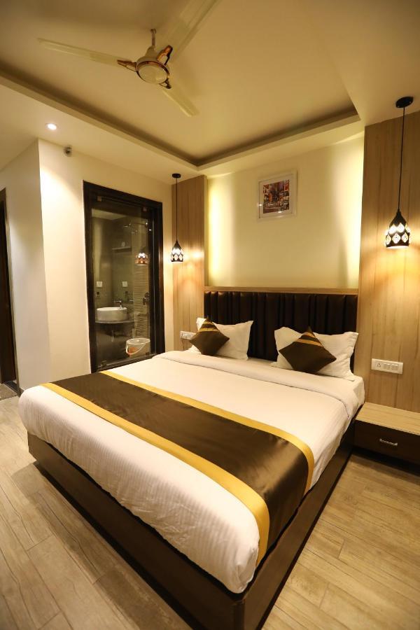 Hotel D Silverleaf 러크나우 외부 사진