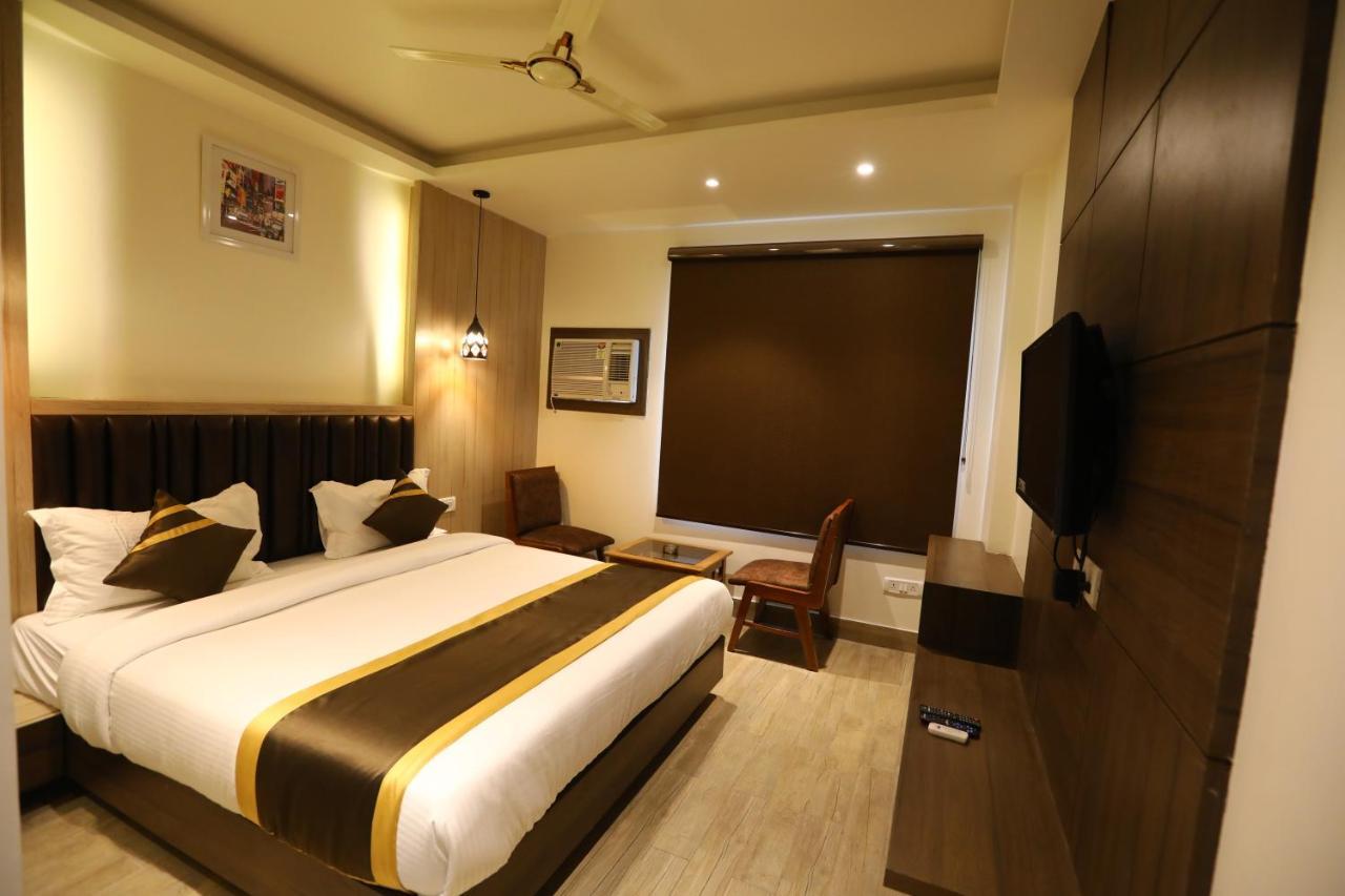 Hotel D Silverleaf 러크나우 외부 사진
